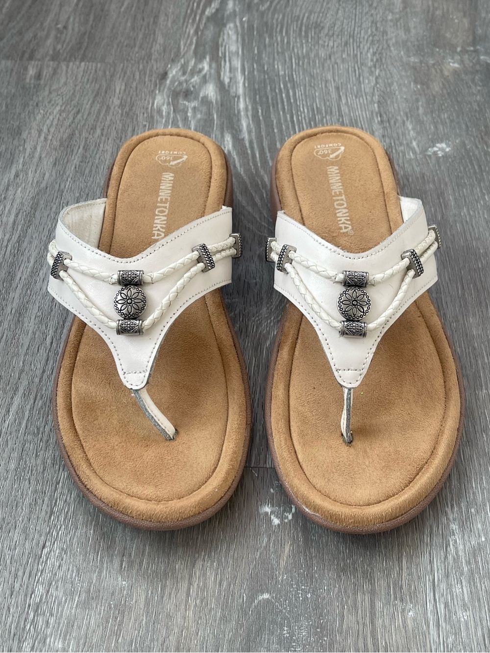Minnetonka Silverthorne Leather Flip Flop Sandals Size 9